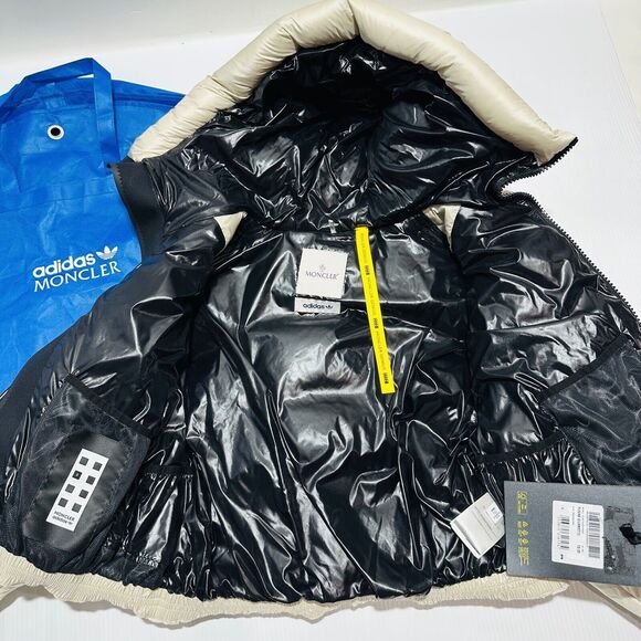 Moncler X Adidas Fusine Short Down Jacket 00/ XS White/Ivory Full Zip NWT $2155 - Picture 10 of 14